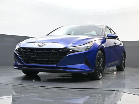 Certified 2023 Hyundai Elantra SEL image 26