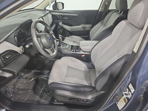 Certified 2025 Subaru Outback Premium AWD/4WD image 10