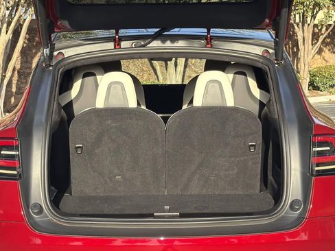 Used 2024 Tesla Model X Plaid image 31