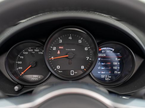 Used 2025 Porsche 718 Boxster image 14