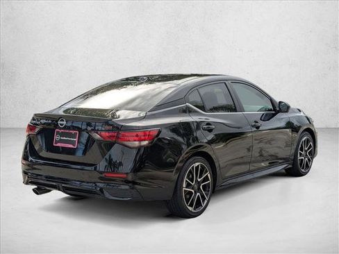 Certified 2025 Nissan Sentra SR w/ SR Premium Package FWD image 5