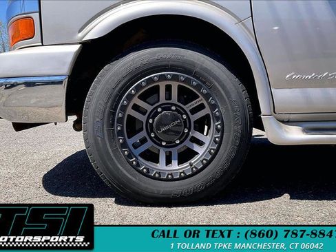 Used 2016 Chevrolet Express 2500 RWD image 6