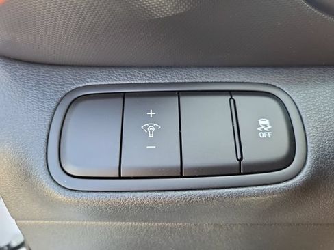 Certified 2026 Hyundai Venue SE FWD image 17