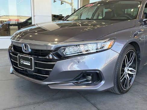 Used 2022 Honda Accord Touring image 3