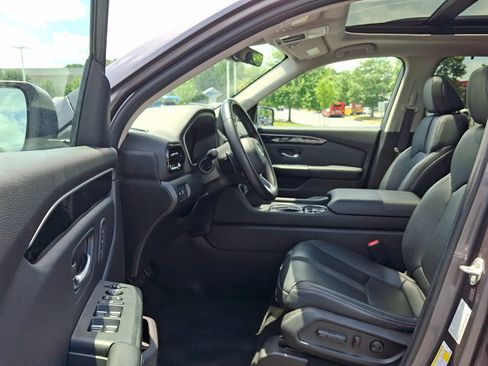 Certified 2023 Honda Pilot Touring image 16