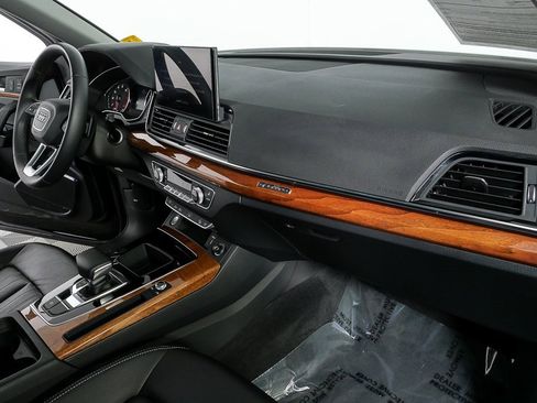 Used 2023 Audi Q5 2.0T Premium w/ Convenience Package image 22