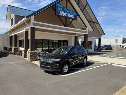 Used 2018 Jeep Compass Sport w/ Tech Group