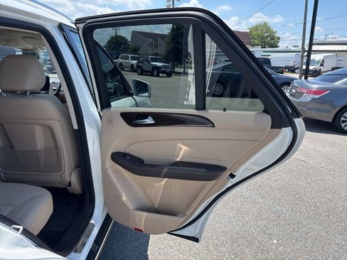 Used 2016 Mercedes-Benz GLE 350 image 18