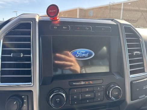 Used 2017 Ford F350 Lariat w/ Lariat Ultimate Package image 13