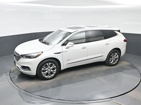 Used 2020 Buick Enclave Avenir AWD/4WD image 17