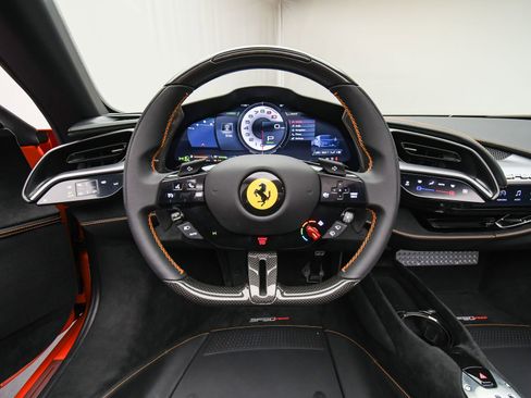 Used 2025 Ferrari SF90 Spider image 13
