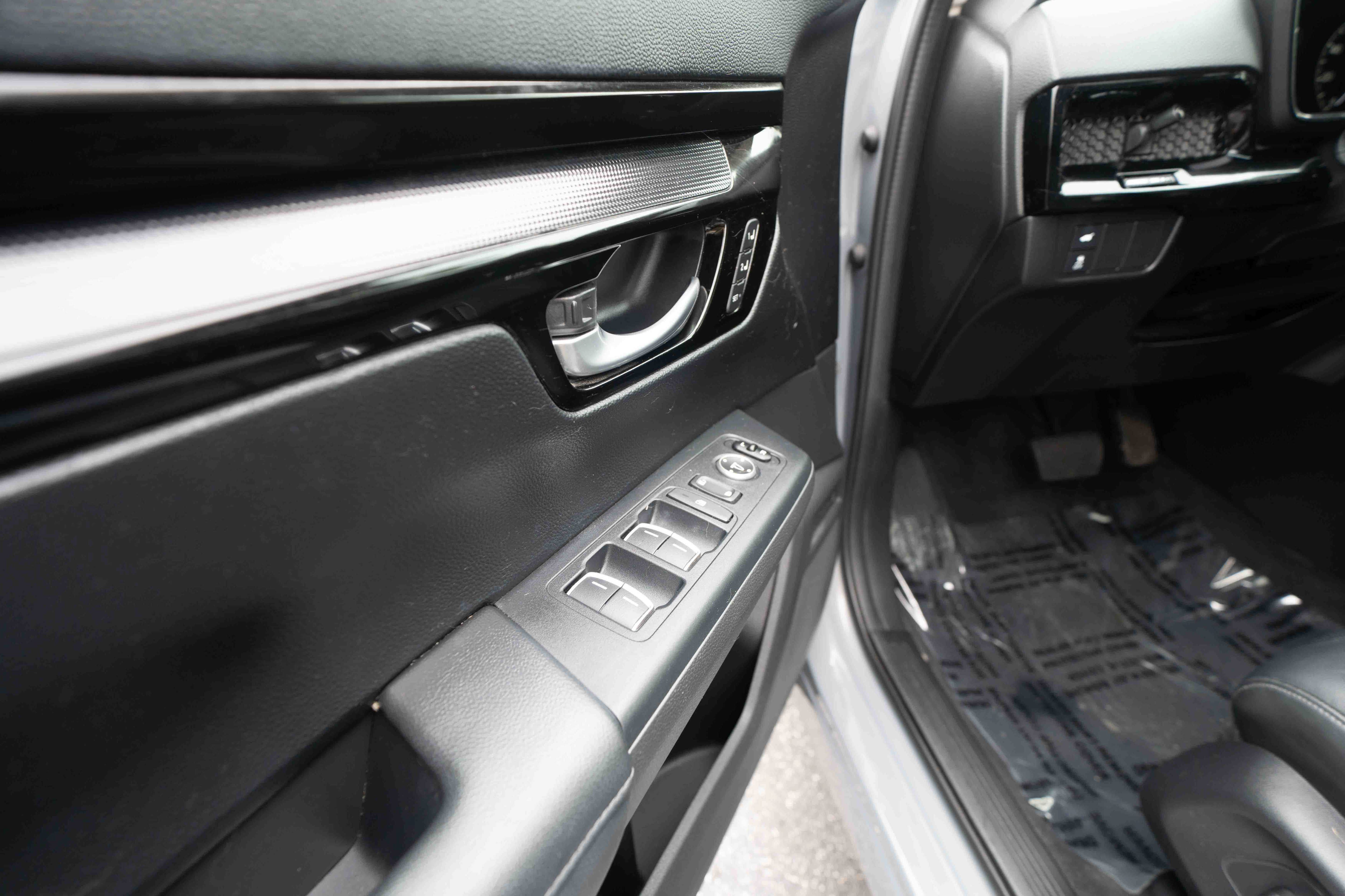 Used 2024 Honda CR-V EX-L image 7