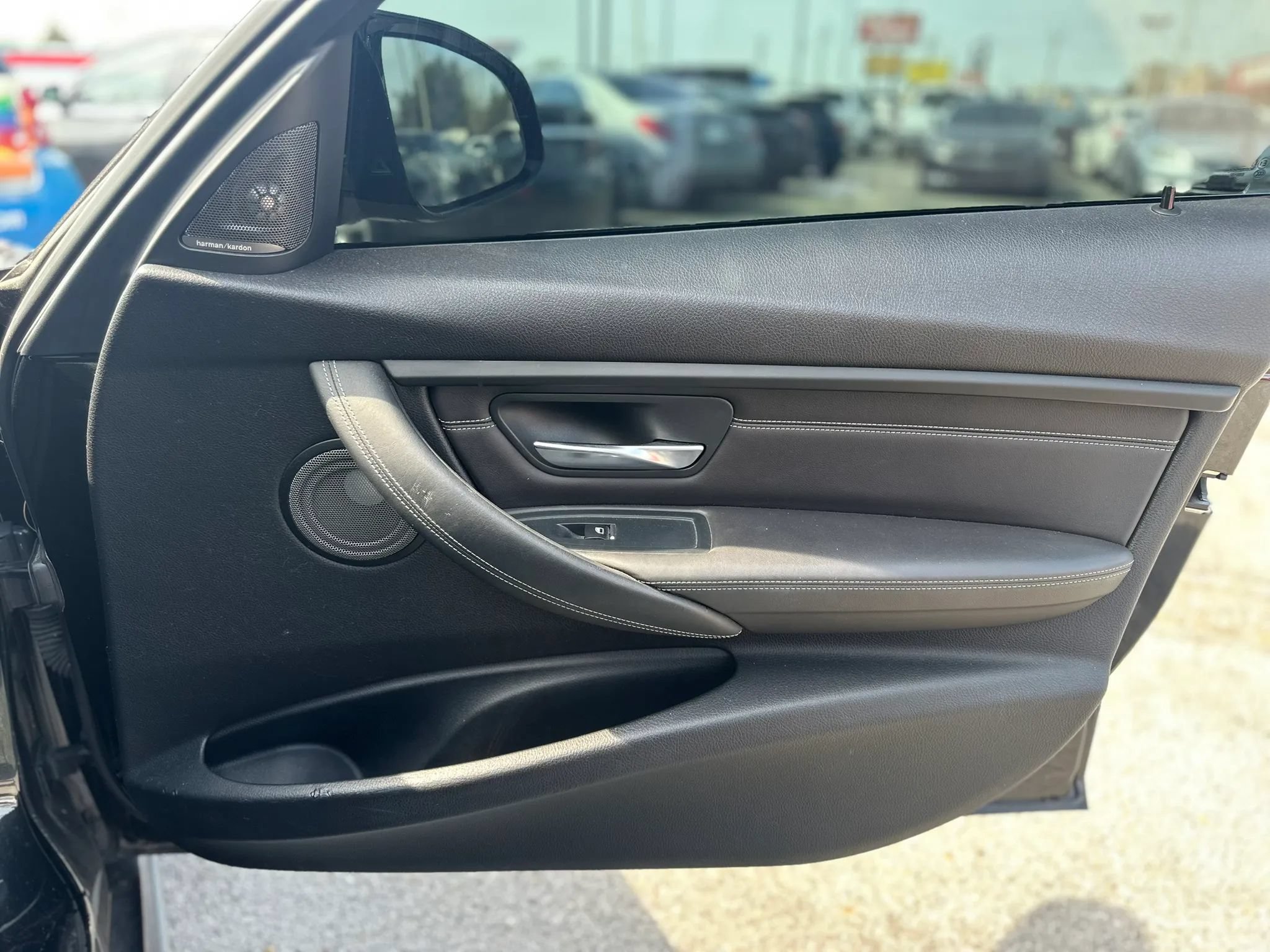 Used 2017 BMW M3 RWD image 27