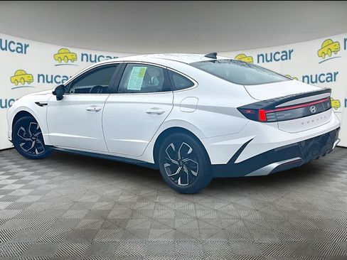 Used 2025 Hyundai Sonata SEL FWD image 4