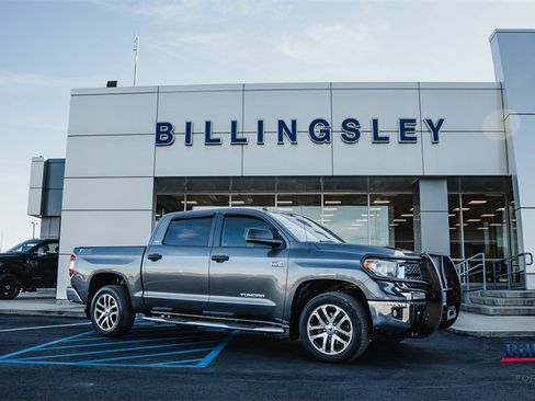 Used 2018 Toyota Tundra SR5 image 1