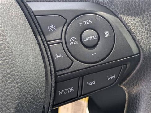 Used 2026 Toyota Corolla LE FWD image 14