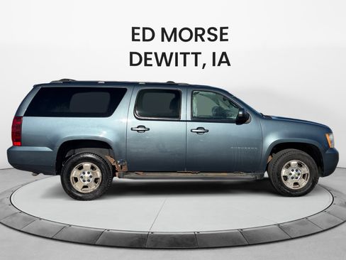 Used 2010 Chevrolet Suburban LS w/ Interior Plus Package image 6