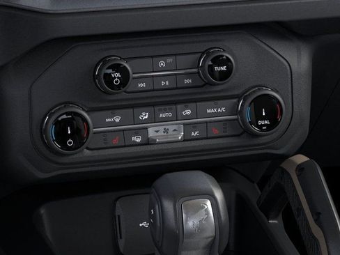 New 2025 Ford Bronco Badlands w/ Sasquatch Package AWD/4WD image 19