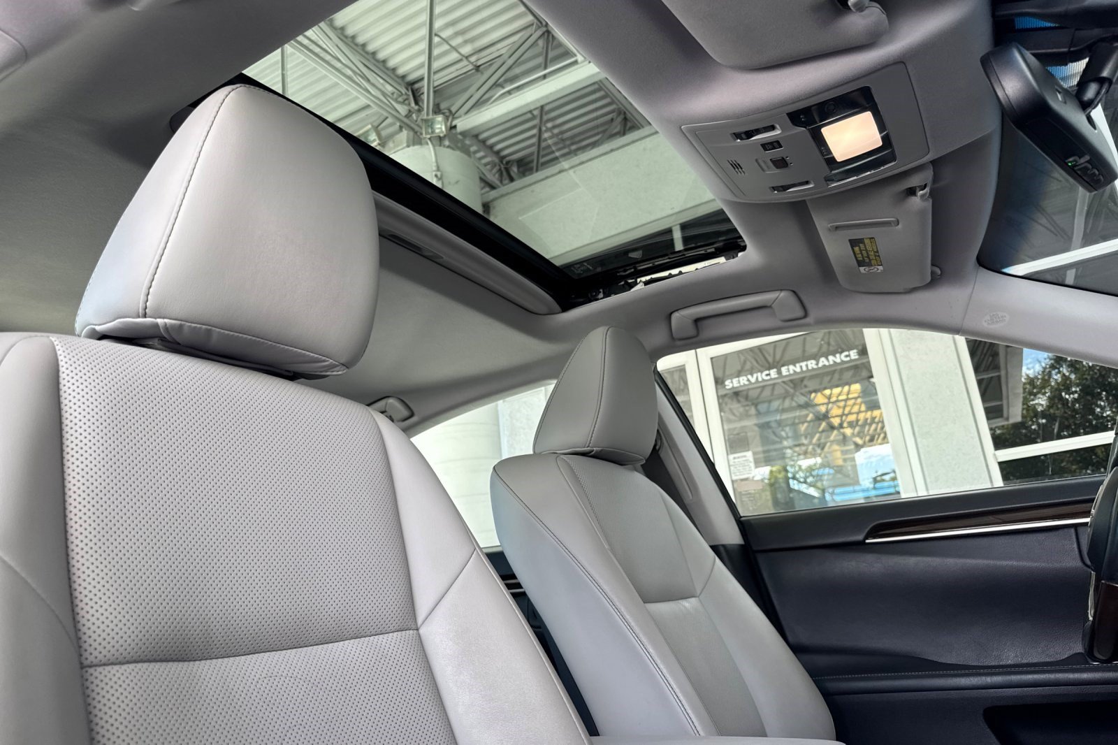 Used 2016 Lexus ES 350 w/ Navigation System Package FWD image 20