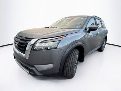 New 2025 Nissan Pathfinder SL