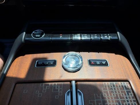 Used 2025 Lincoln Navigator L Black Label AWD/4WD image 47