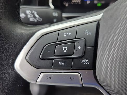 Used 2024 Volkswagen Jetta SE FWD image 23