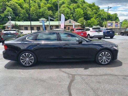 Used 2022 Volvo S90 B6 Momentum AWD/4WD image 7