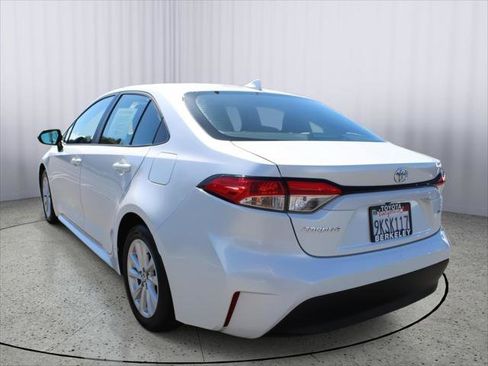 Certified 2024 Toyota Corolla LE w/ LE Convenience Package image 6