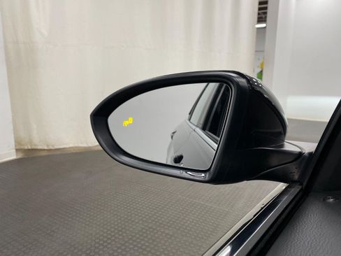 Used 2024 Volkswagen Jetta SE w/ Panoramic Sunroof Package FWD image 19