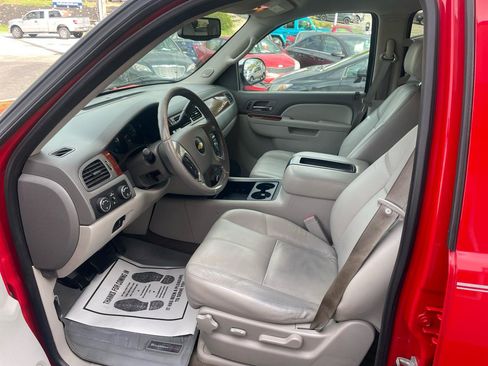 Used 2012 Chevrolet Avalanche LT w/ All-Star Edition AWD/4WD image 24