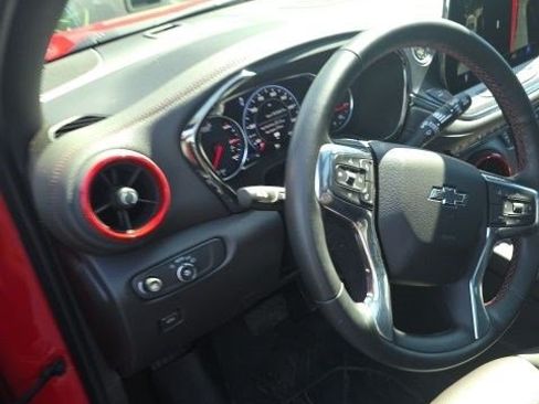 Used 2023 Chevrolet Blazer RS w/ Driver Confidence II Package FWD image 11