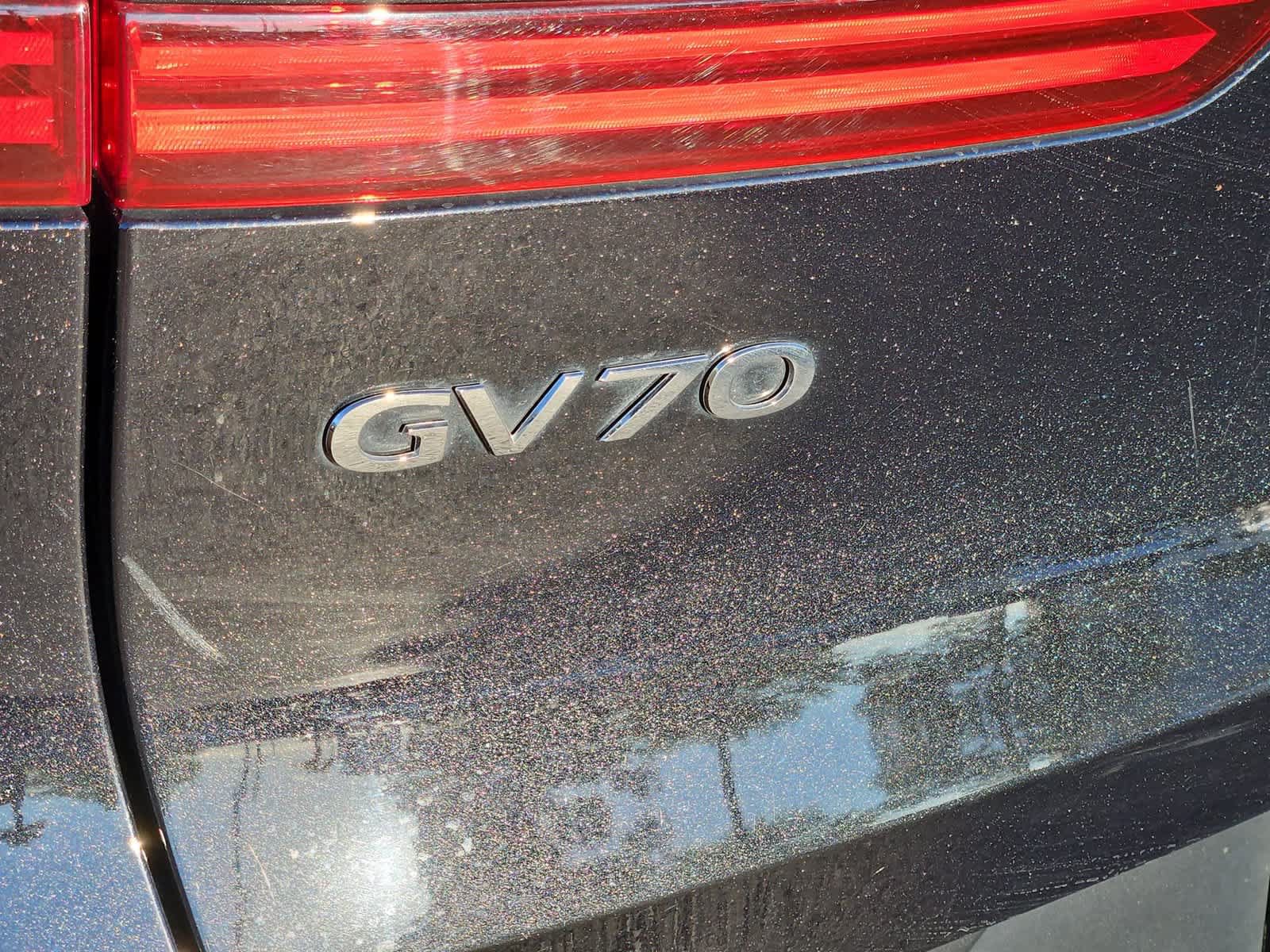 Certified 2023 Genesis GV70 2.5T w/ Sport Prestige Package AWD/4WD image 11