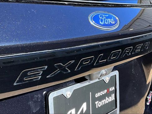 Used 2020 Ford Explorer ST w/ Premium Technology Package image 29