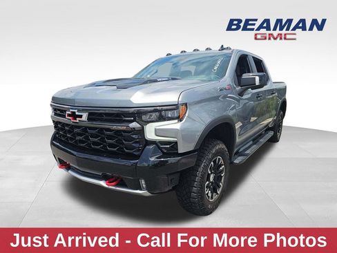 Used 2024 Chevrolet Silverado 1500 ZR2 w/ Technology Package AWD/4WD image 1