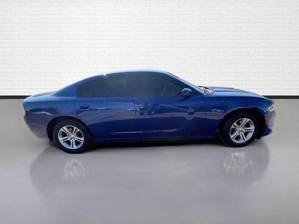 Used 2020 Dodge Charger SXT RWD image 10