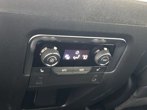 New 2026 Chevrolet Suburban High Country image 18