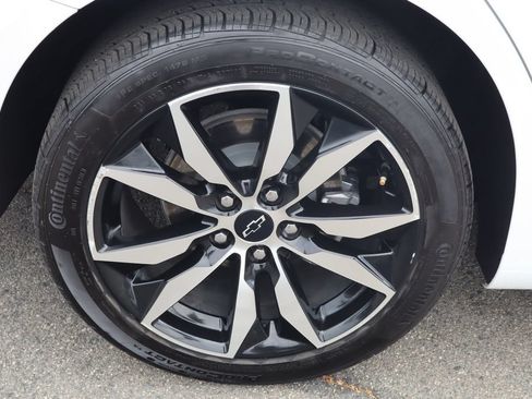 Used 2025 Chevrolet Malibu RS FWD image 11