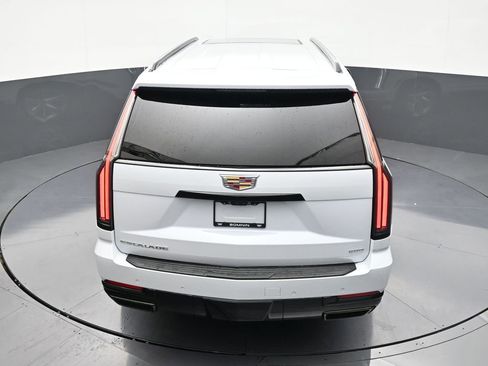 Certified 2026 Cadillac Escalade ESV Platinum Sport AWD/4WD image 15