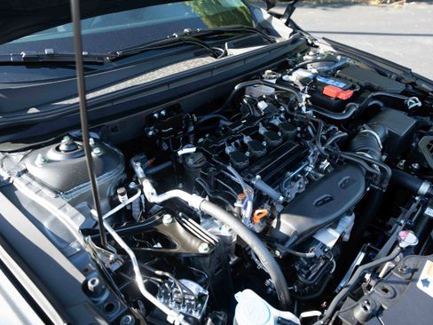 New 2025 Honda Accord LX image 31