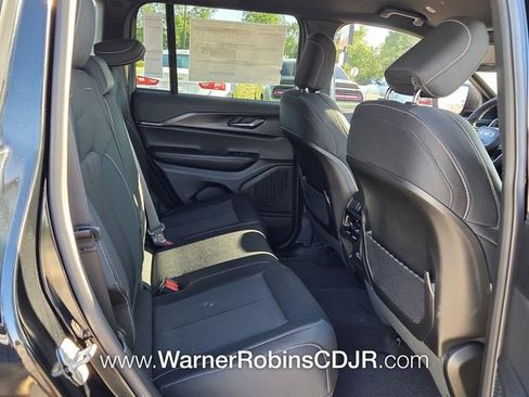 New 2026 Jeep Grand Cherokee Laredo RWD image 15