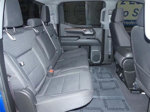 Used 2022 GMC Sierra 1500 Elevation w/ LPO, Elevation Black Package image 23