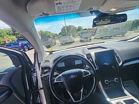 Used 2023 Ford Edge SEL AWD/4WD image 16