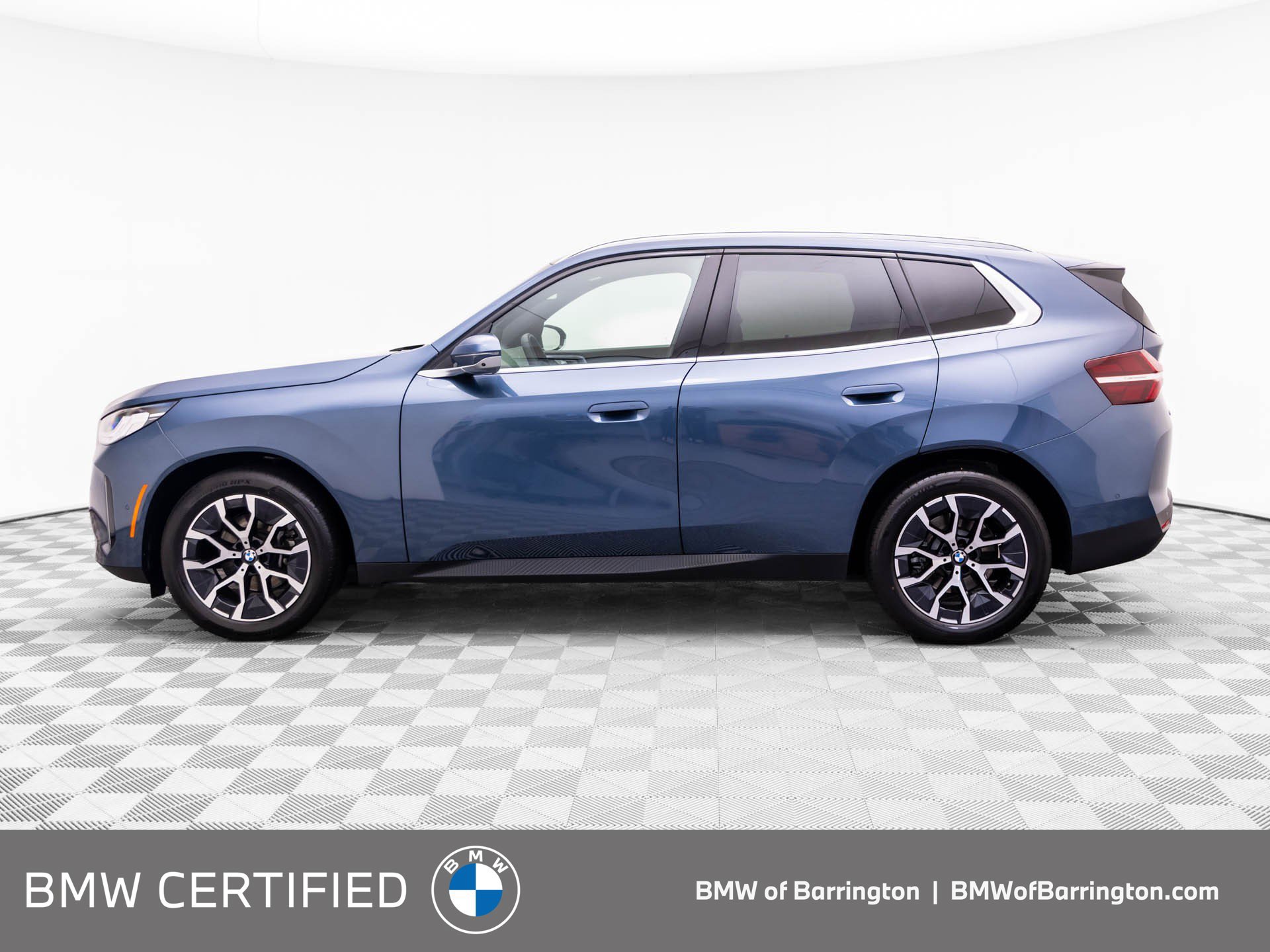 Certified 2026 BMW X3 xDrive30i w/ Premium Package AWD/4WD image 2
