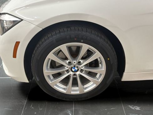 Used 2017 BMW 320i Sedan image 27