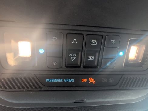 Used 2020 Ford Explorer Limited image 39