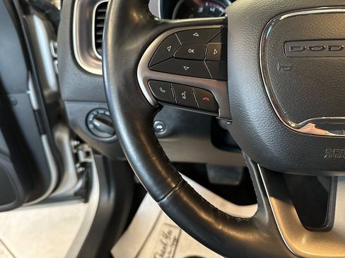 Used 2019 Dodge Charger SXT w/ Leather Interior Group image 10