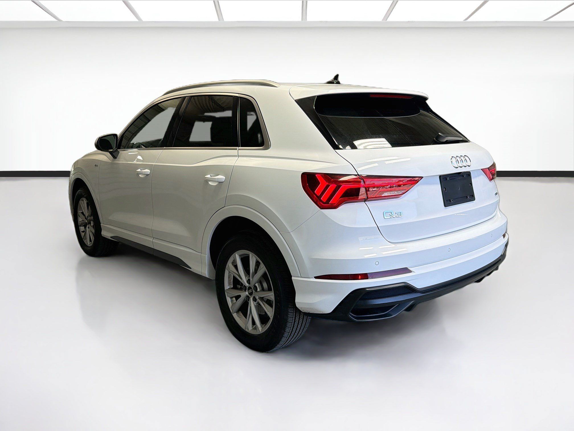Used 2022 Audi Q3 2.0T Premium AWD/4WD image 6