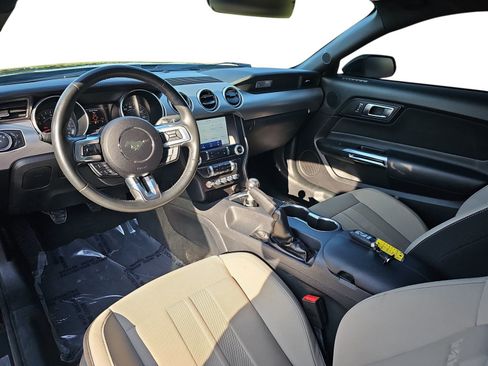 Used 2022 Ford Mustang GT w/ Equipment Group 301A RWD image 10