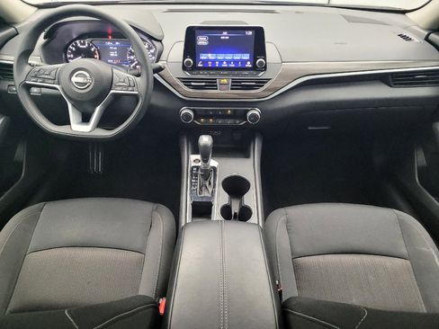 Used 2025 Nissan Altima 2.5 SV FWD image 22