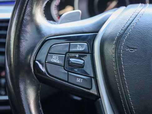 Used 2018 BMW 530e image 29